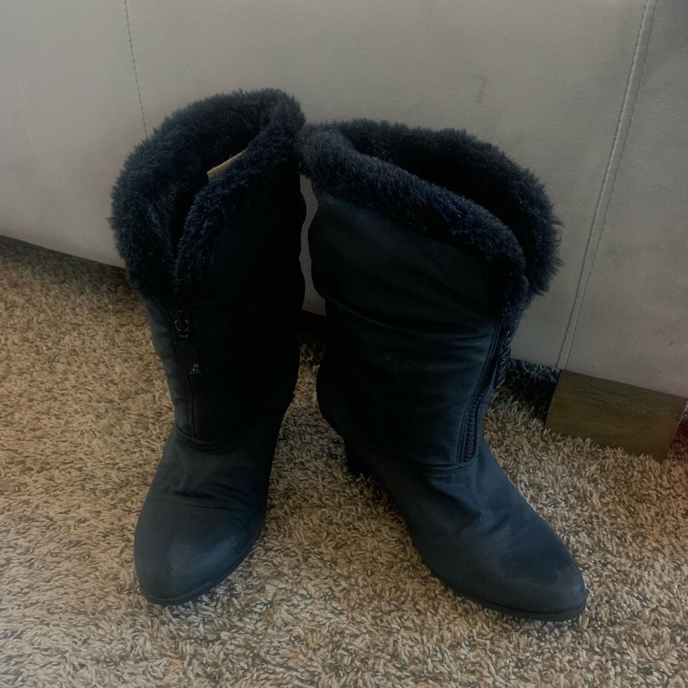 Boots - Picture 4 of 4